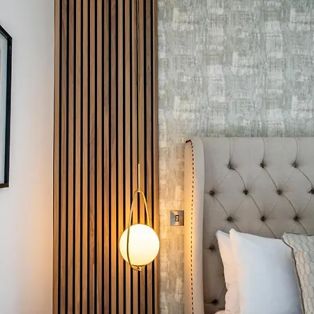 Four Zero Six @ Ryedale House Апартаменты *