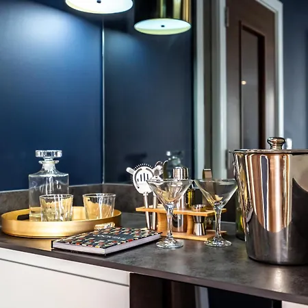 Four Zero Six @ Ryedale House * יורק