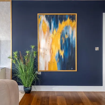 Апартаменты Four Zero Six @ Ryedale House *