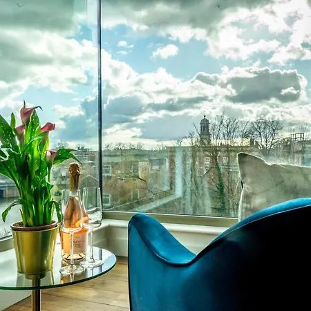 Four Zero Six @ Ryedale House