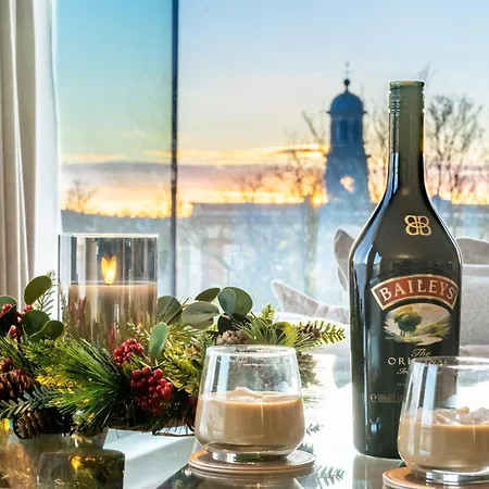 Four Zero Six @ Ryedale House Daire *